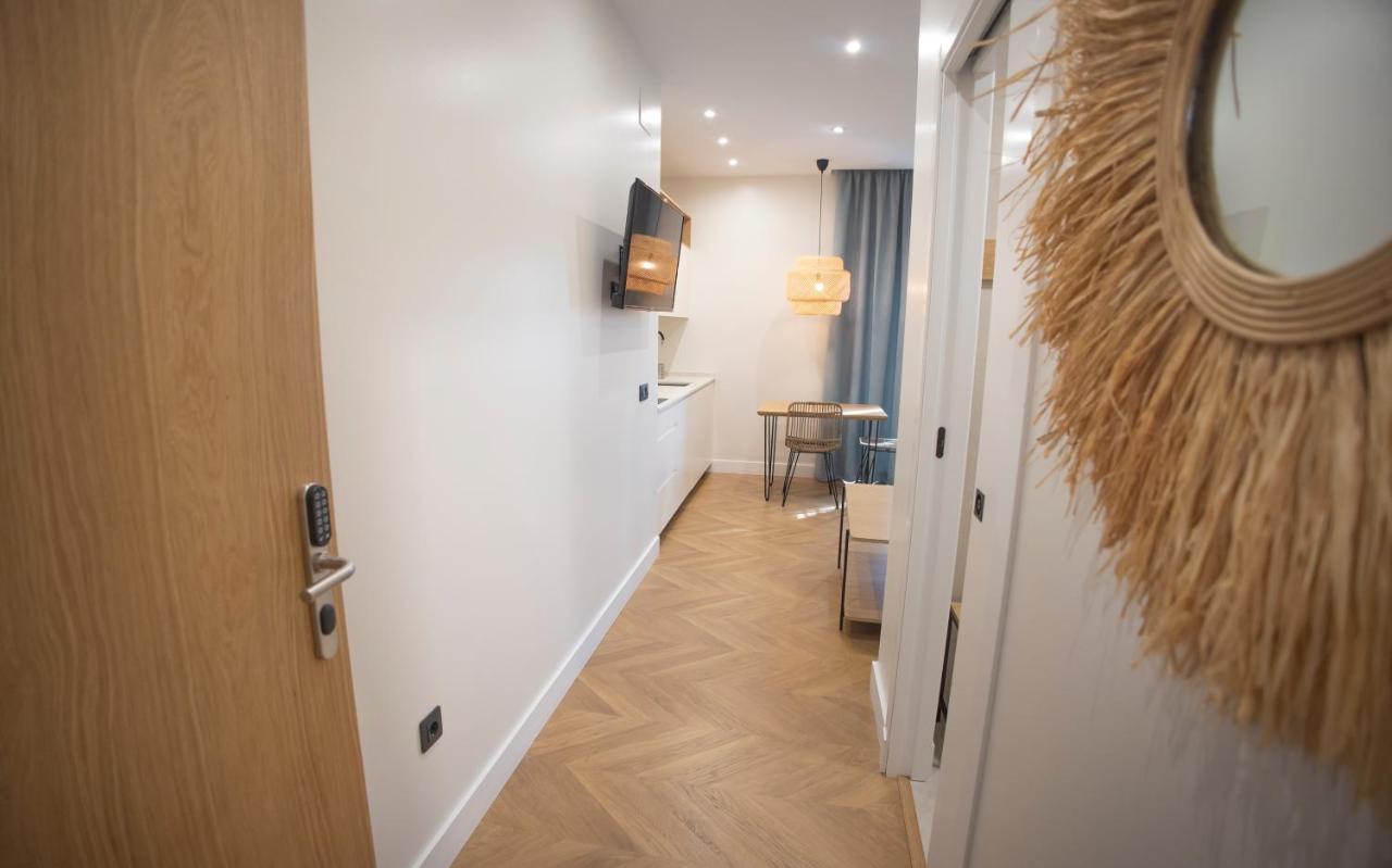 Oikos Apartamentos Turisticos Монестерио Экстерьер фото