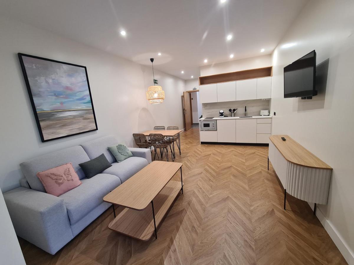 Oikos Apartamentos Turisticos Монестерио Экстерьер фото